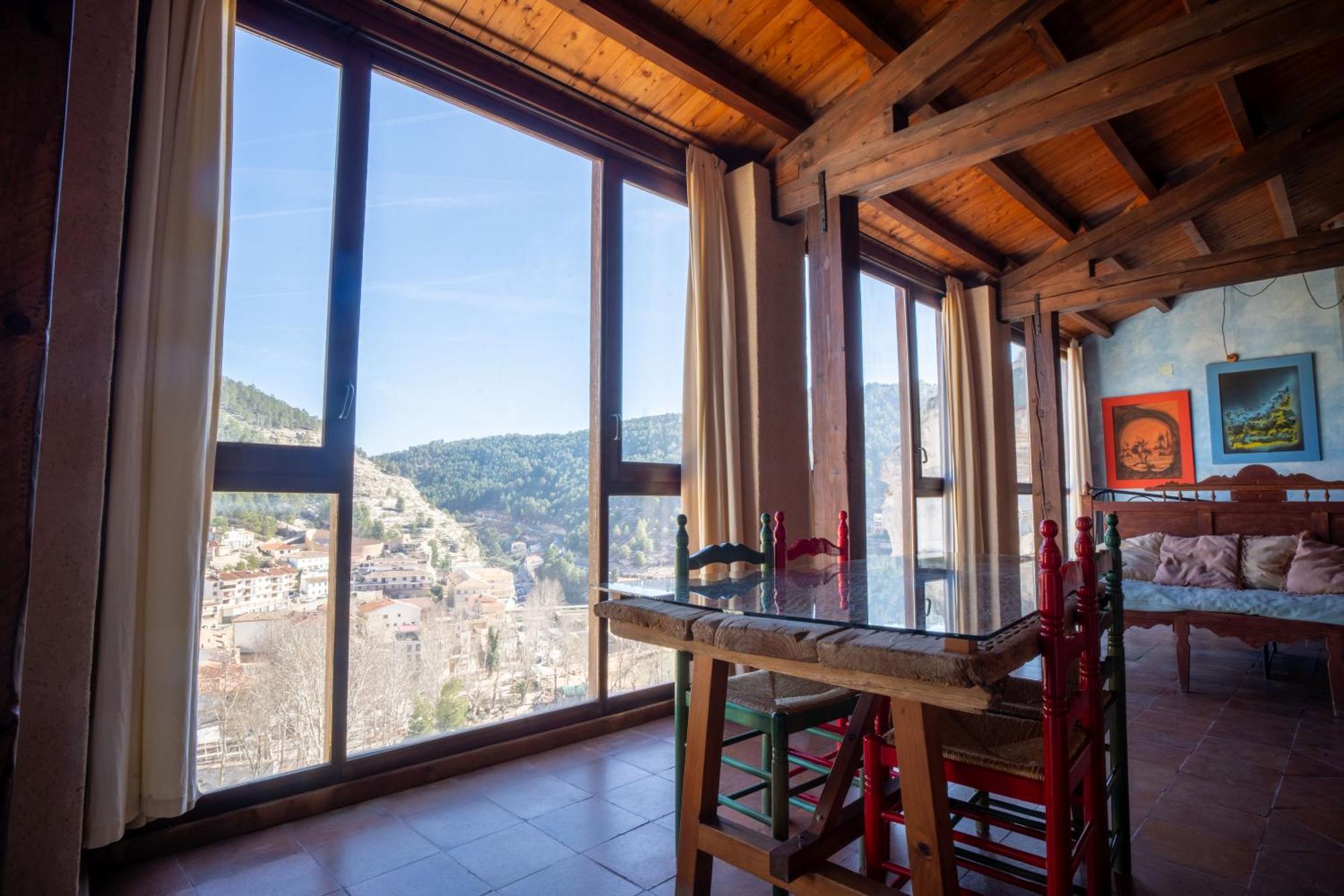 Casa Rural Los Ventanales Alcala del Jucar Luaran gambar